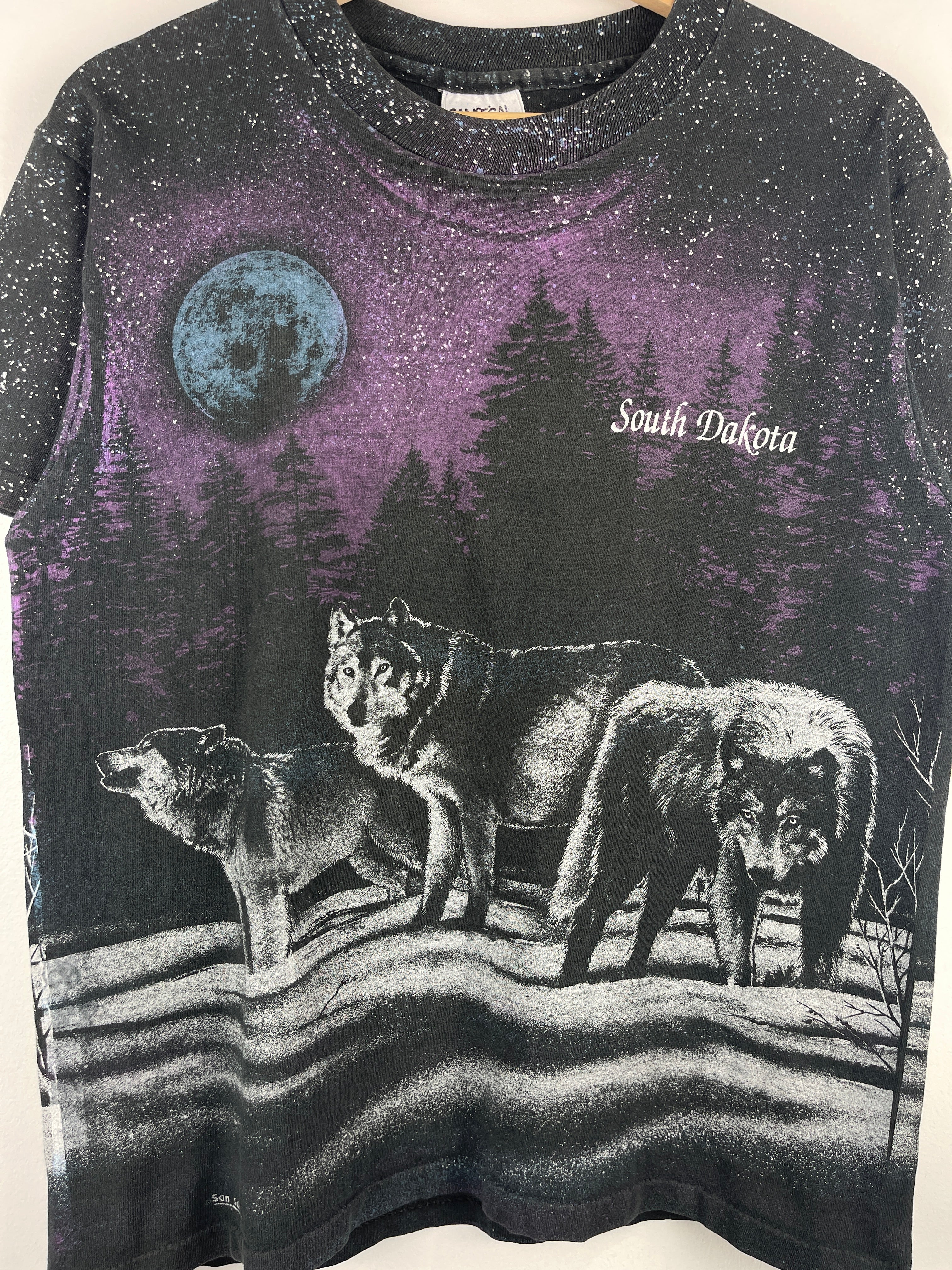 Vintage 90s South Dakota Wolf Nature All Over Print Black Tee