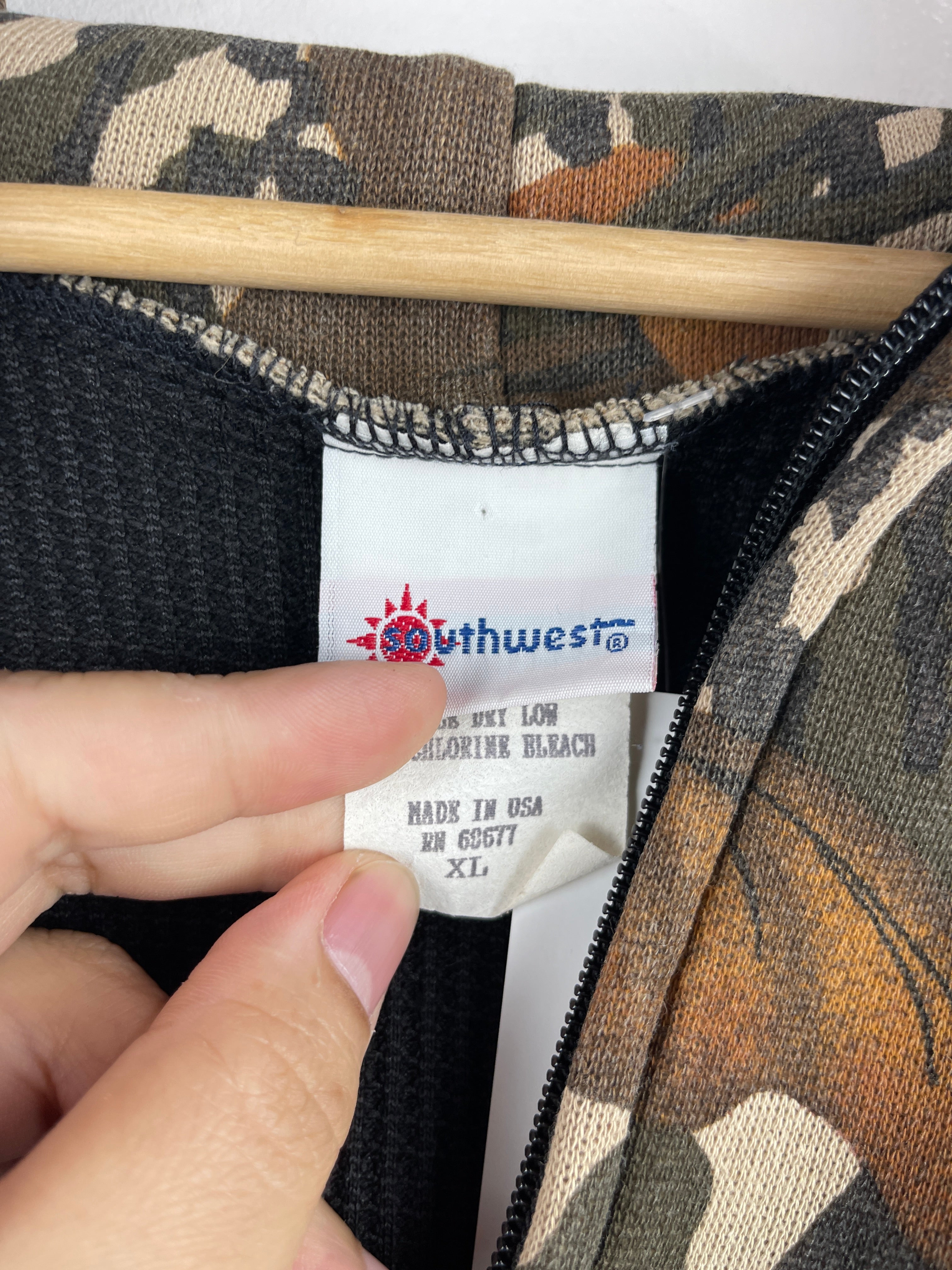 Vintage 90s Southwest Real Tree Camo Thermal Lined Zip Up Hoodie