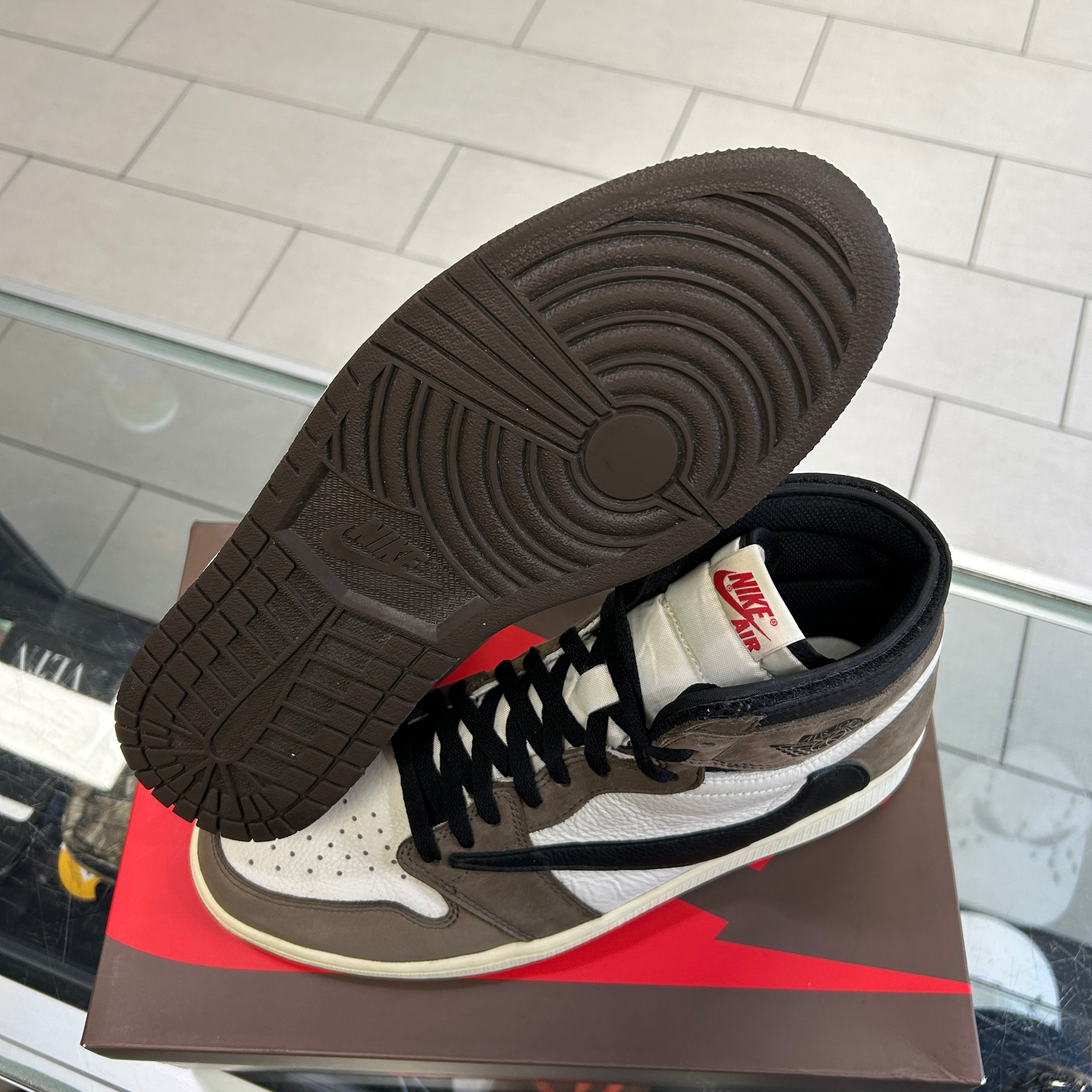 Jordan 1 Travis Scott Mocha 2019