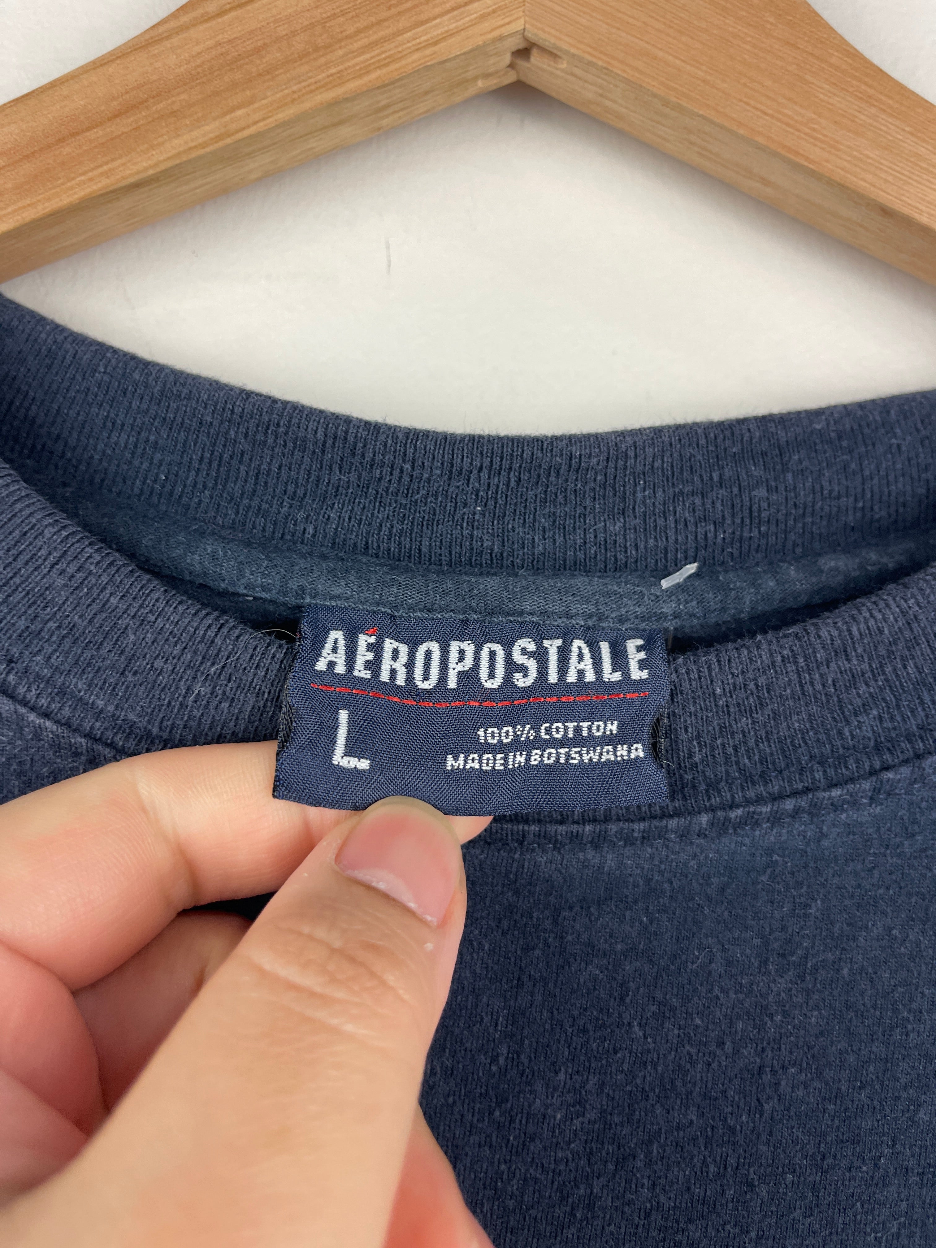 Vintage Aeropostale Tiki Fiji Surf Tribal Logo Navy Tee