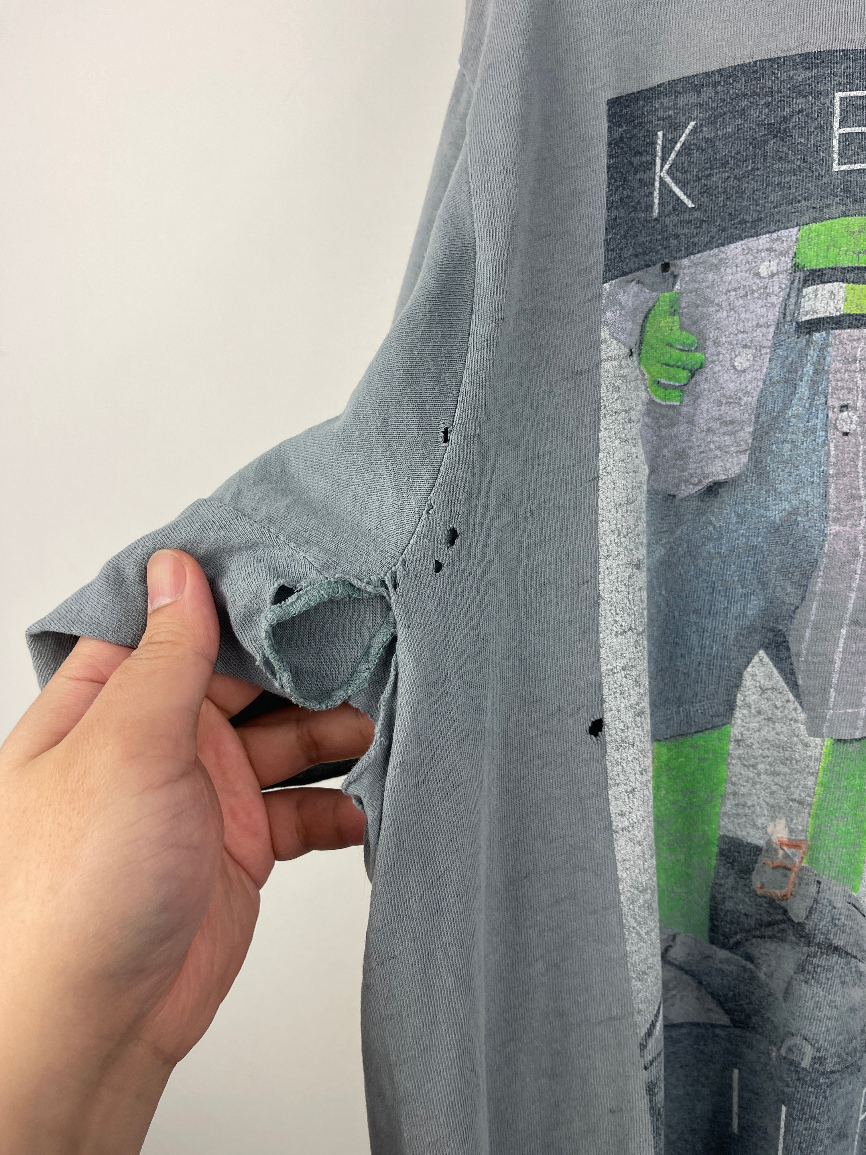 Vintage 90s The Muppets Kermie Hilflipper Thrashed Tee
