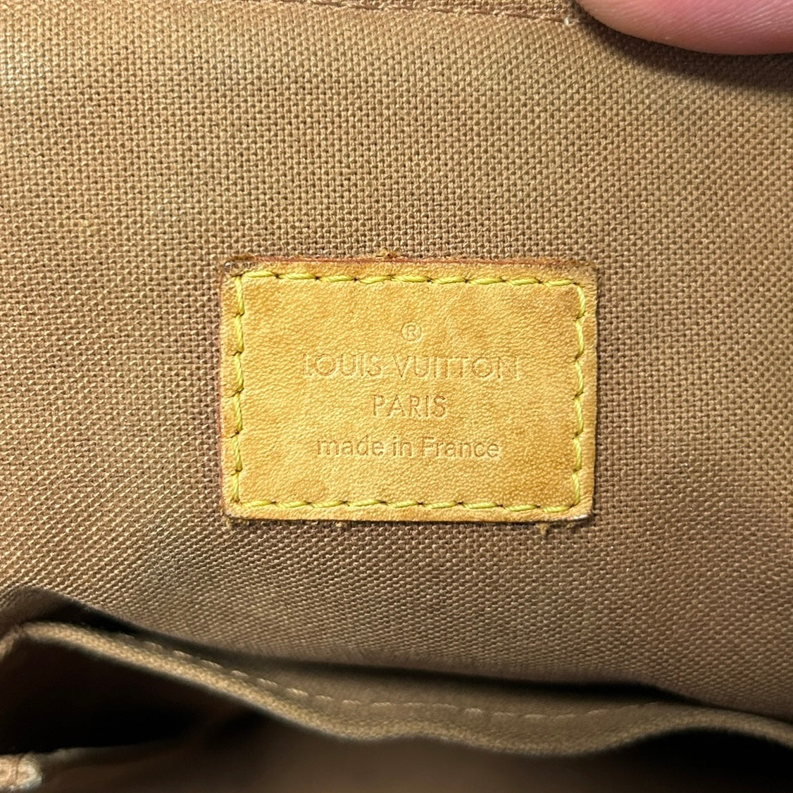 Louis Vuitton Tivoli GM Monogram Purse