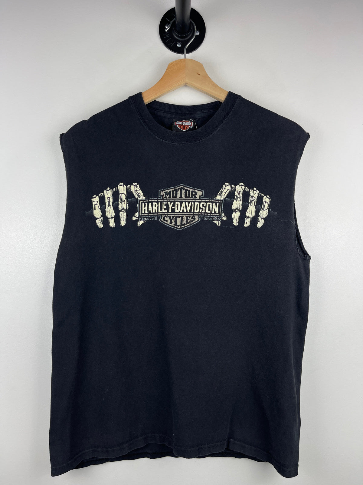 Vintage Harley Davidson Skeleton Ride Hard Pennsylvania Black Cut Off Tank Top
