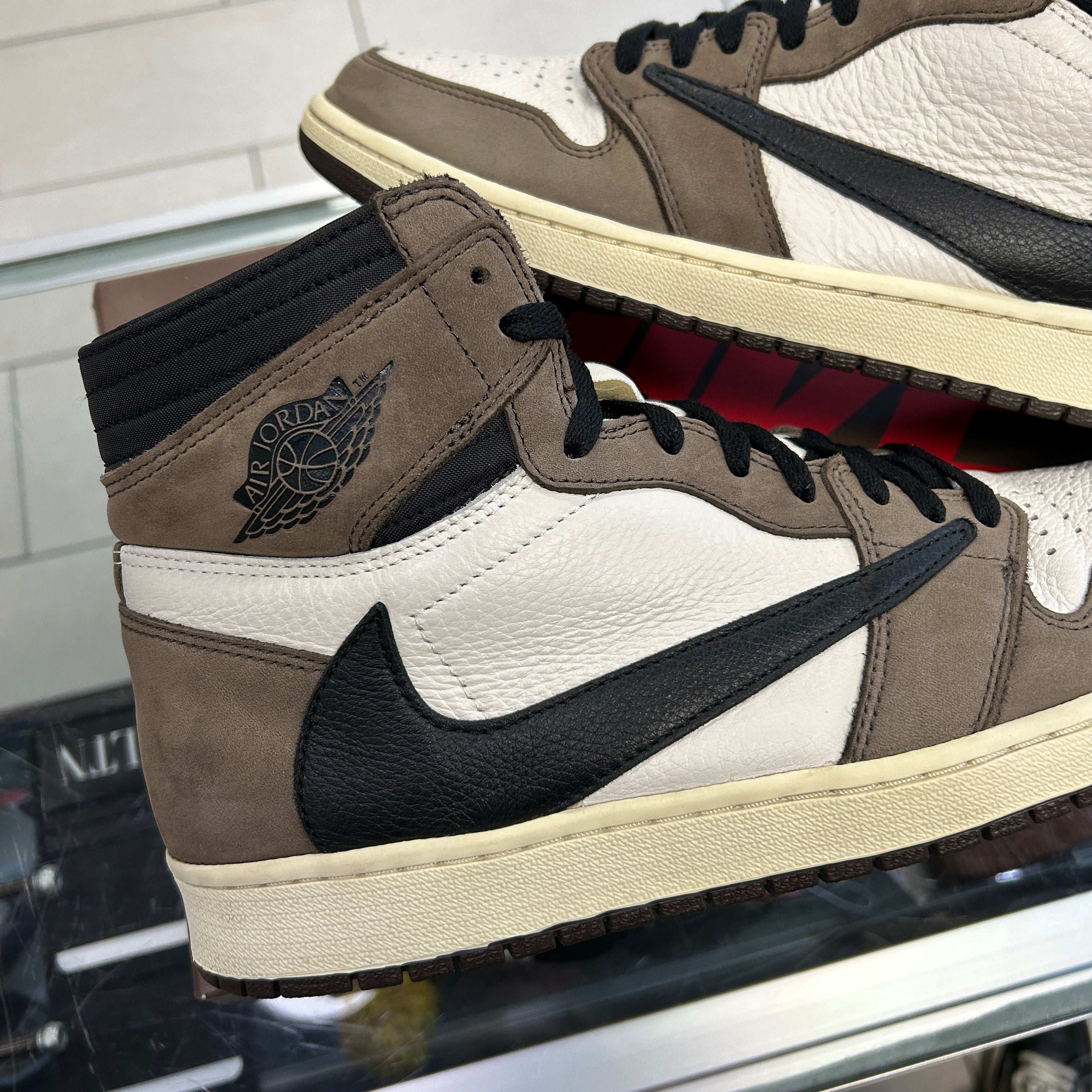 Jordan 1 Travis Scott Mocha 2019
