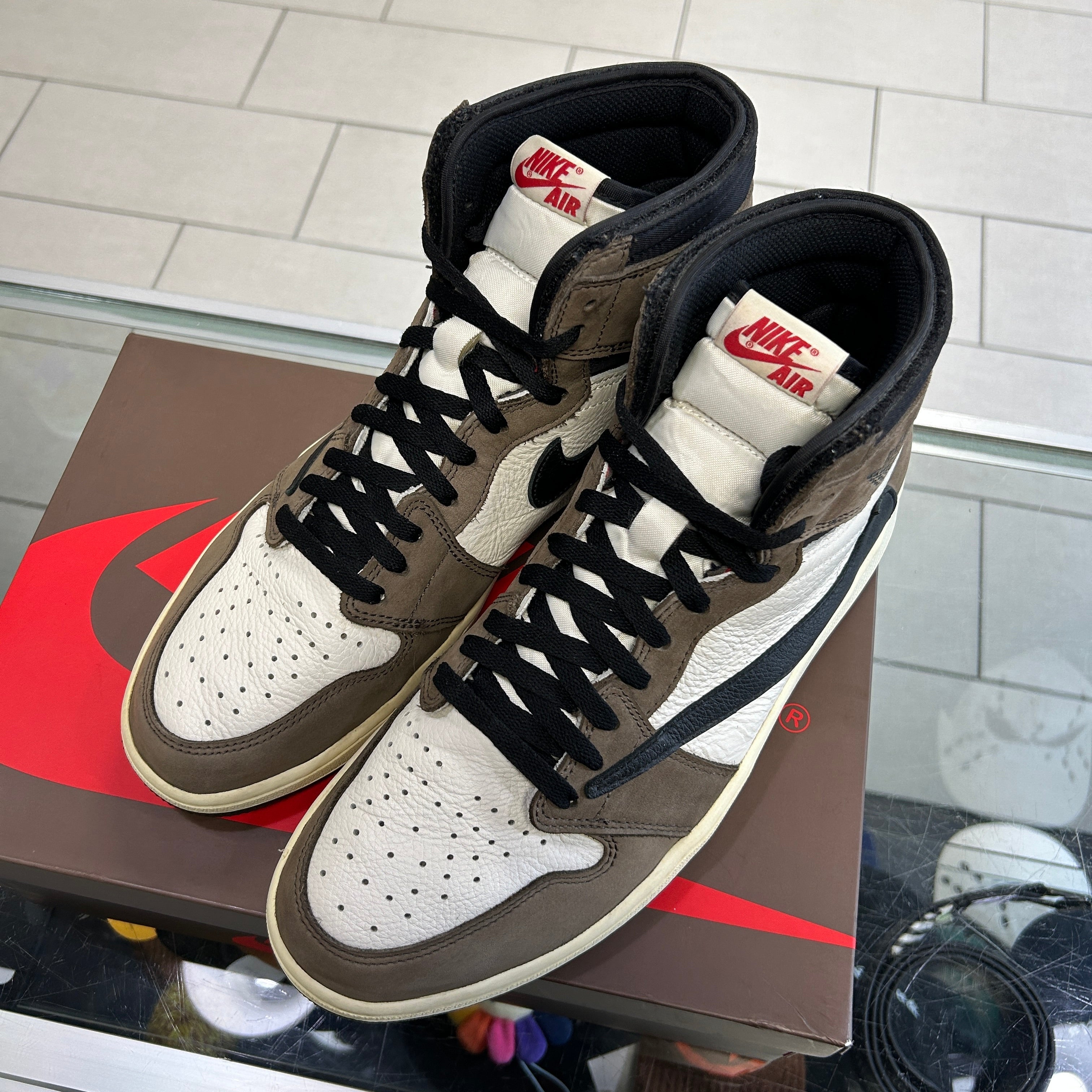 Jordan 1 Travis Scott Mocha 2019
