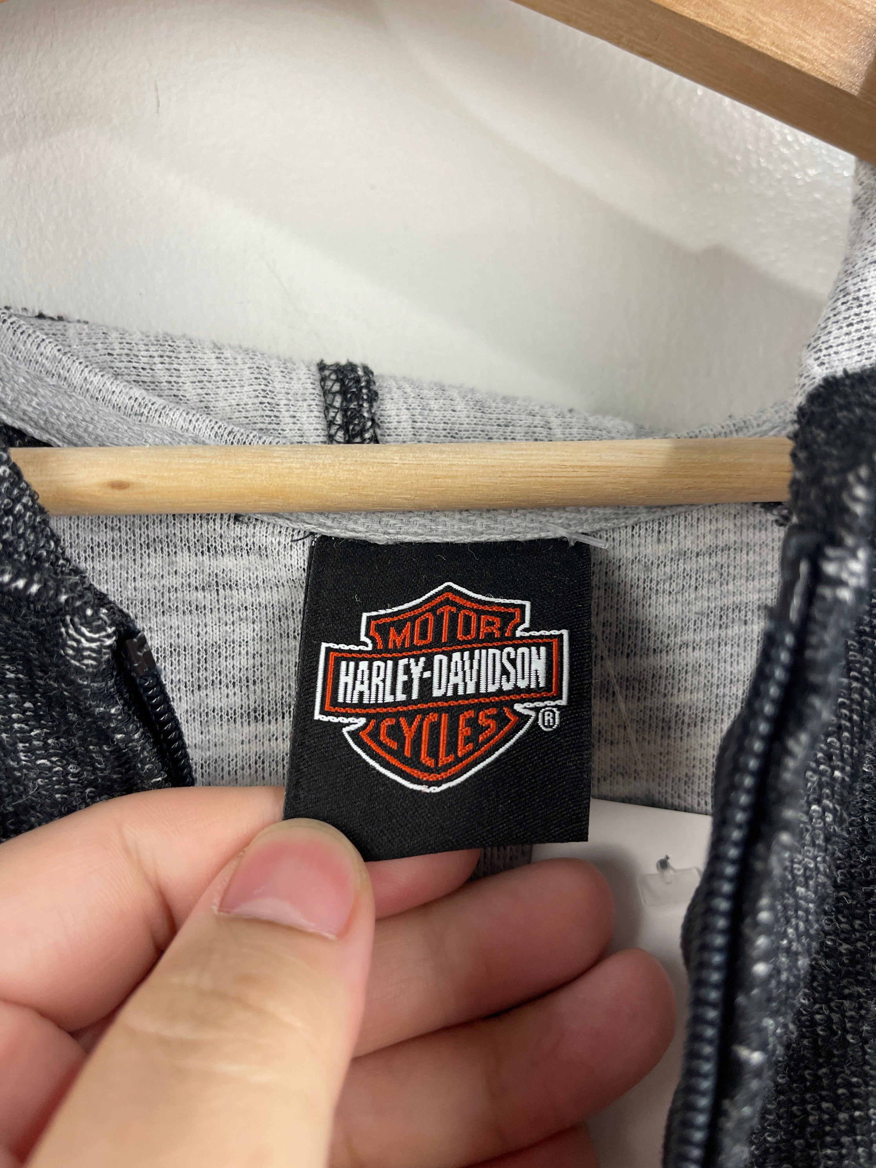 Vintage Harley Davidson Wisconsin Embroidered Grey & Black Zip Up Hoodie