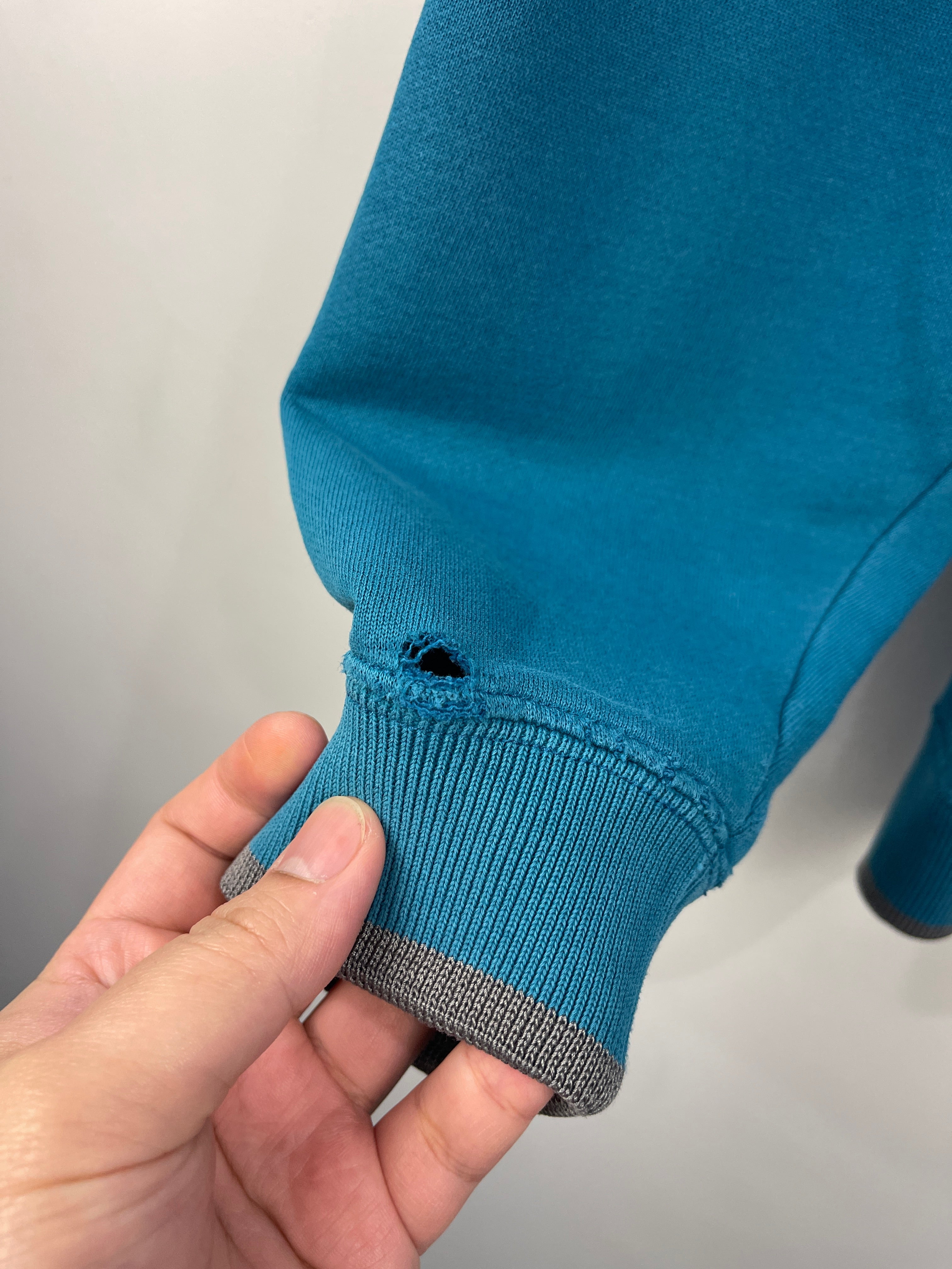 Vintage 90s Wilson Golf Club Embroidered Teal Crewneck