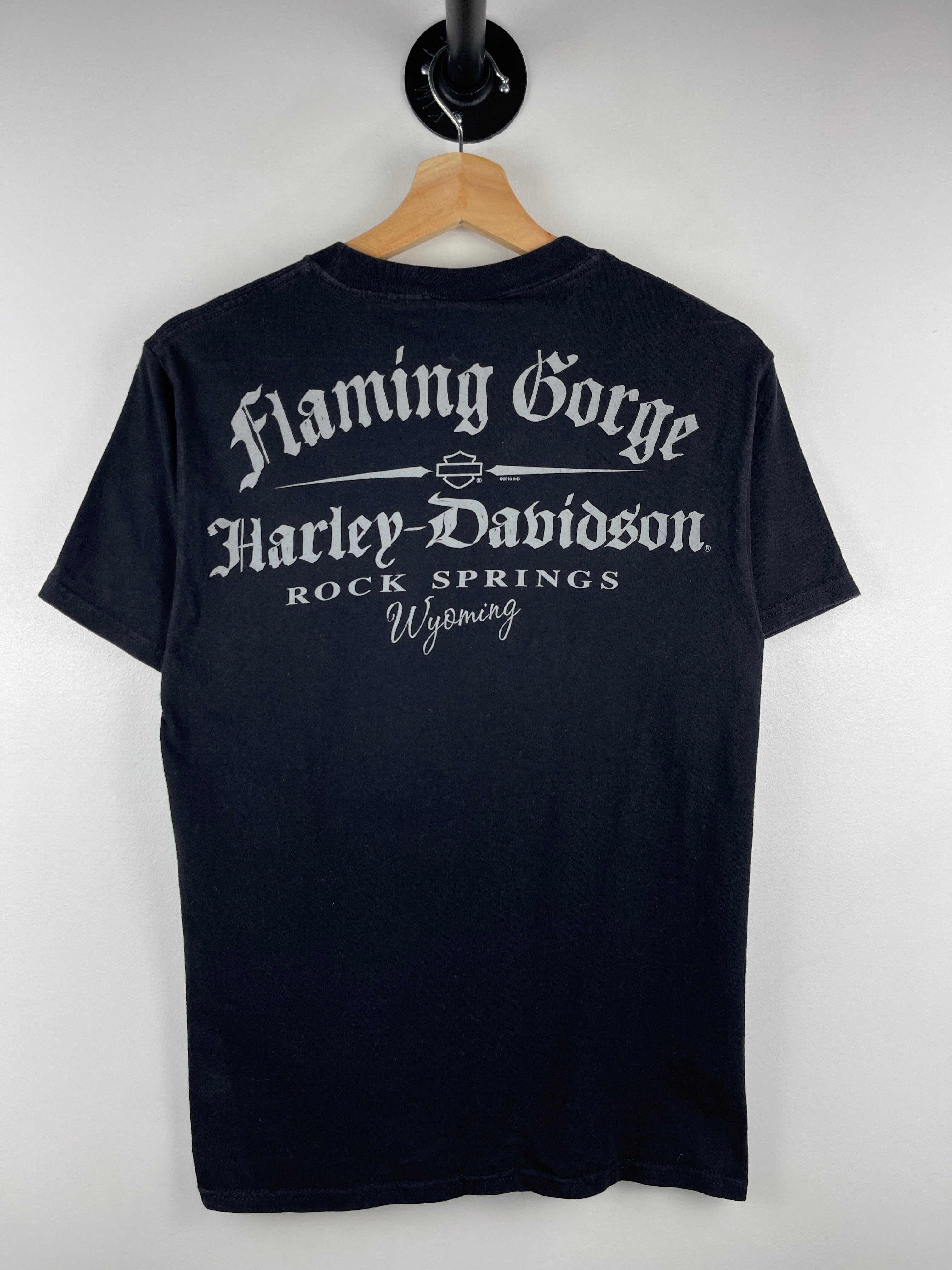 Vintage Harley Davidson Pin Up Girl Wyoming Black Tee