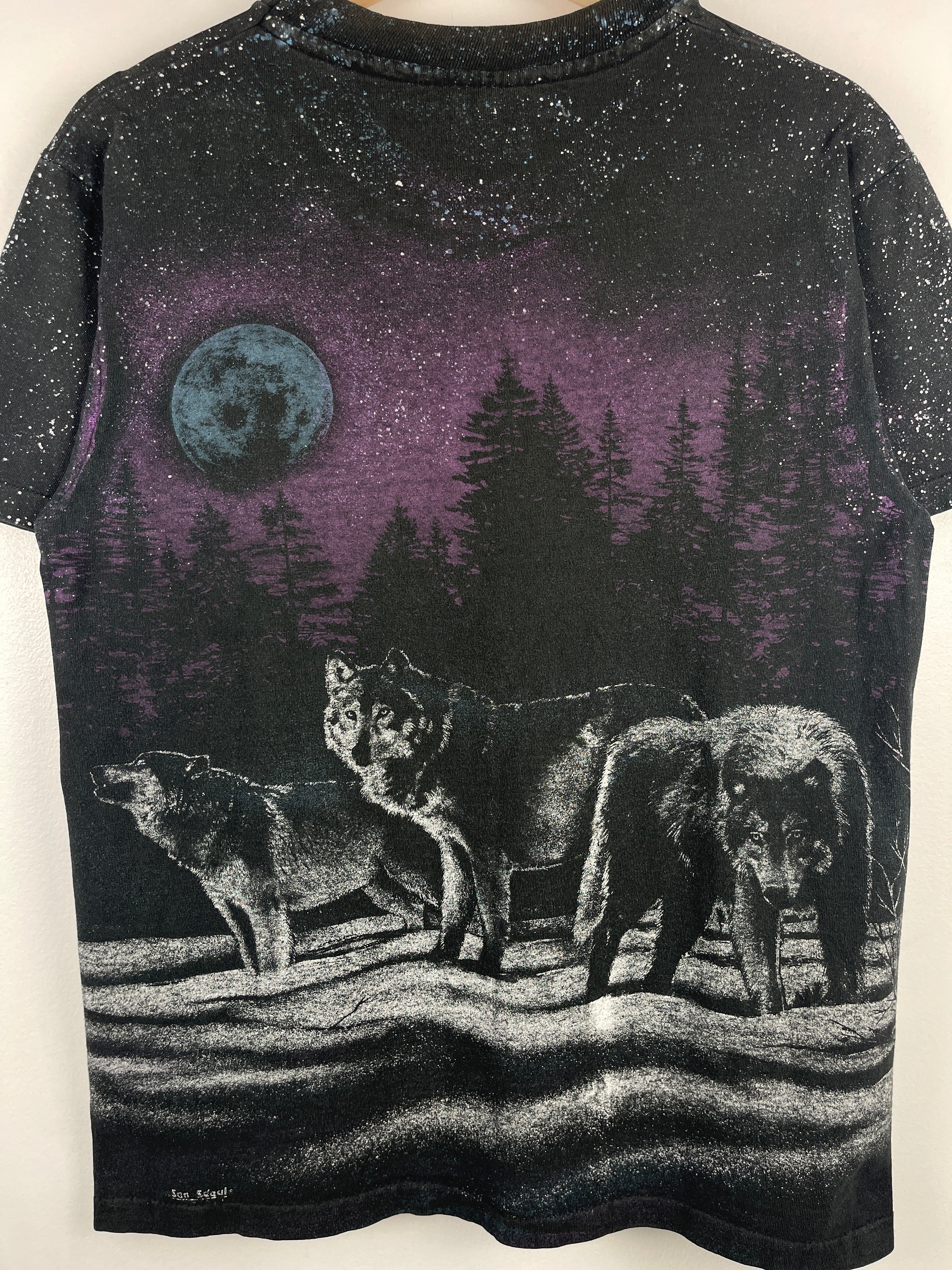 Vintage 90s South Dakota Wolf Nature All Over Print Black Tee
