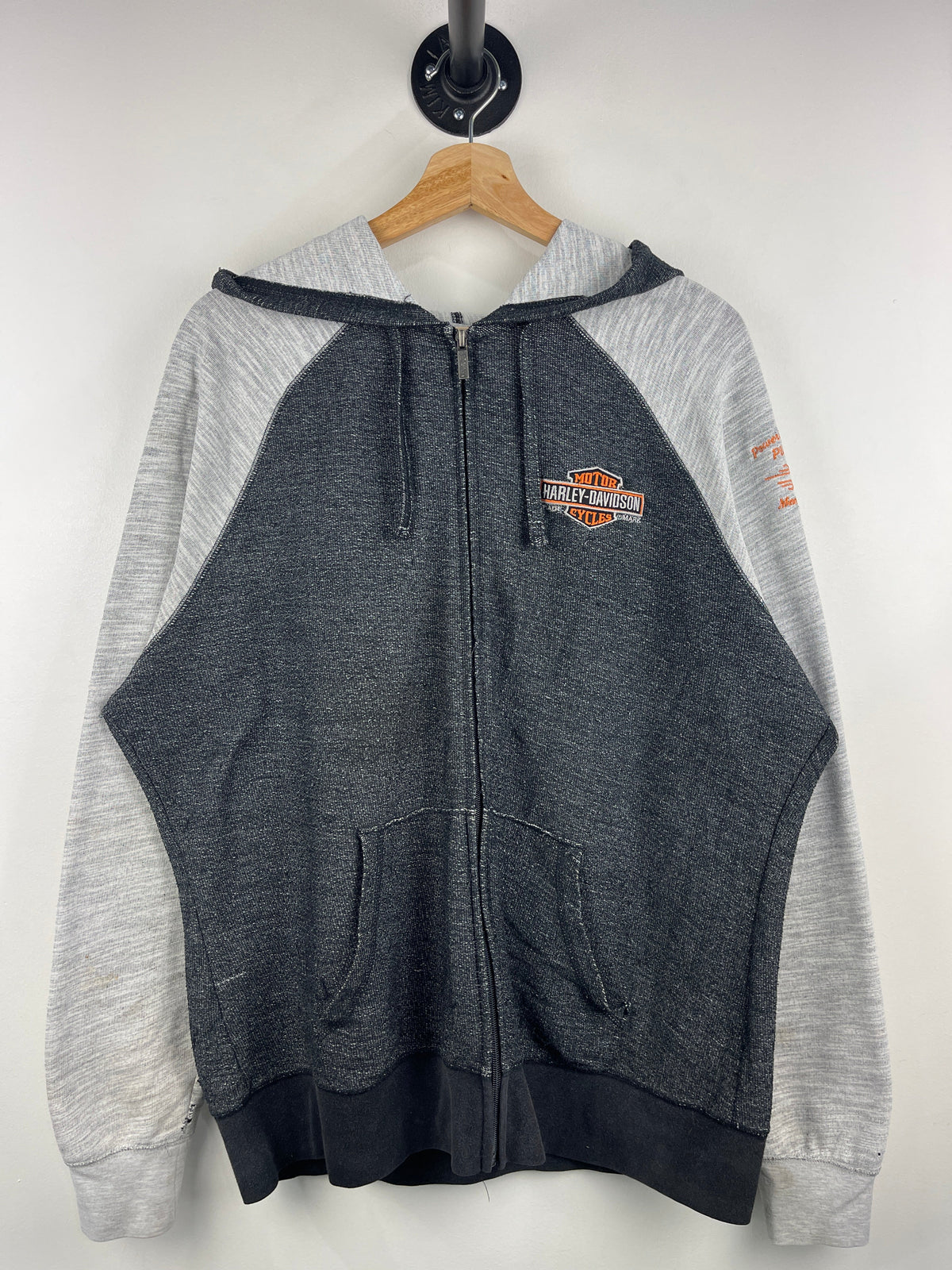 Vintage Harley Davidson Wisconsin Embroidered Grey & Black Zip Up Hoodie