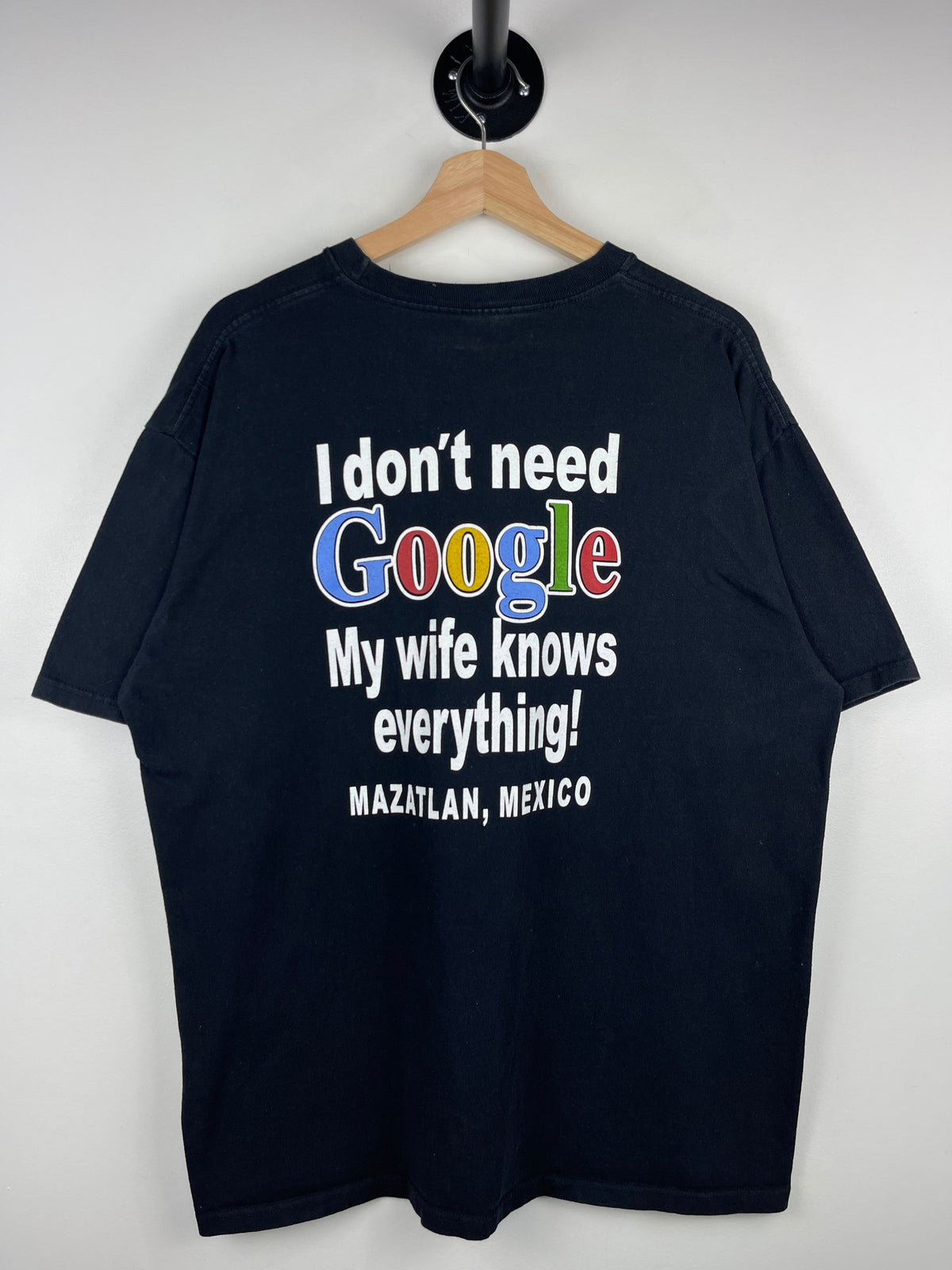 Vintage Google I Don't Need Google My Wife Knows Everything Comedy Black Tee