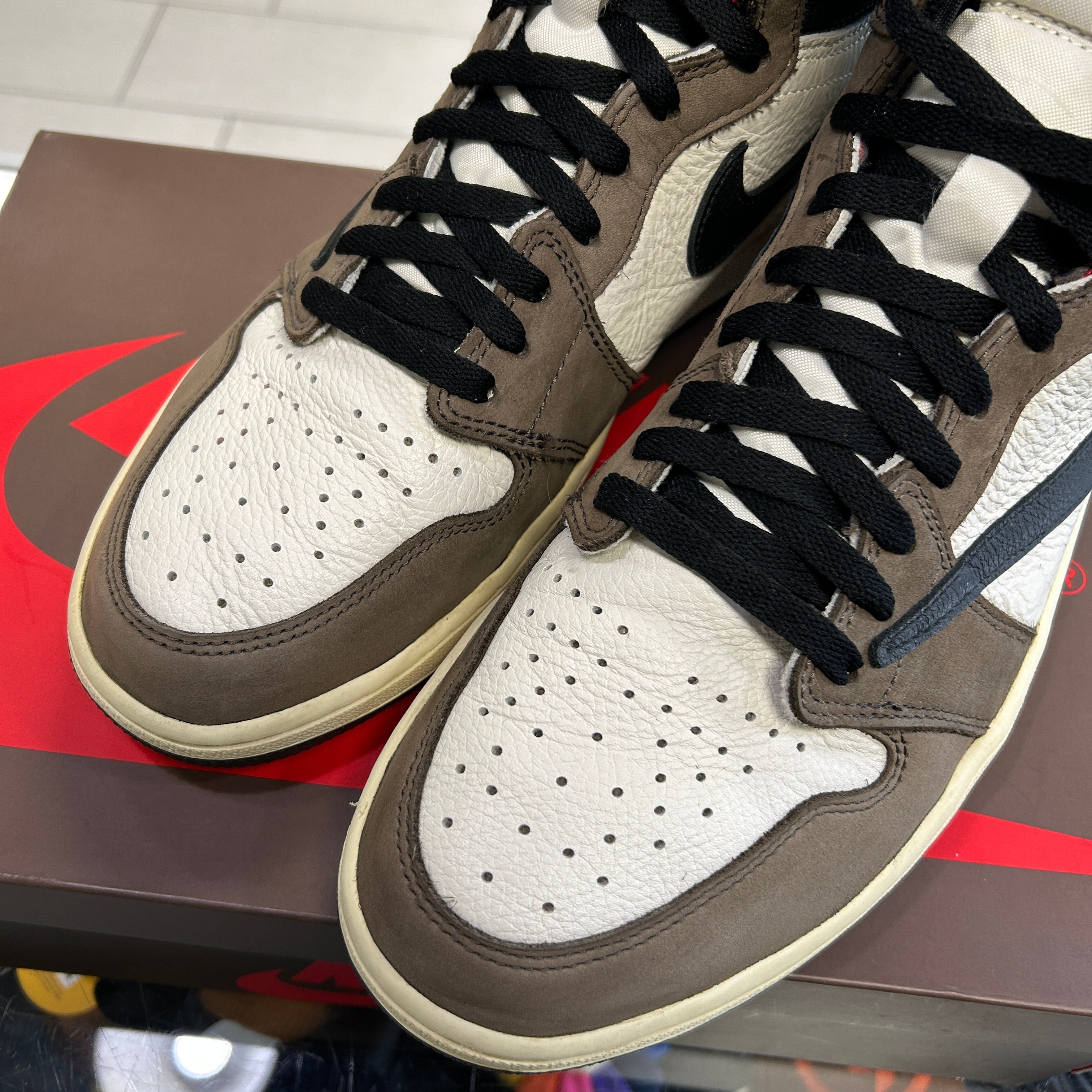 Jordan 1 Travis Scott Mocha 2019