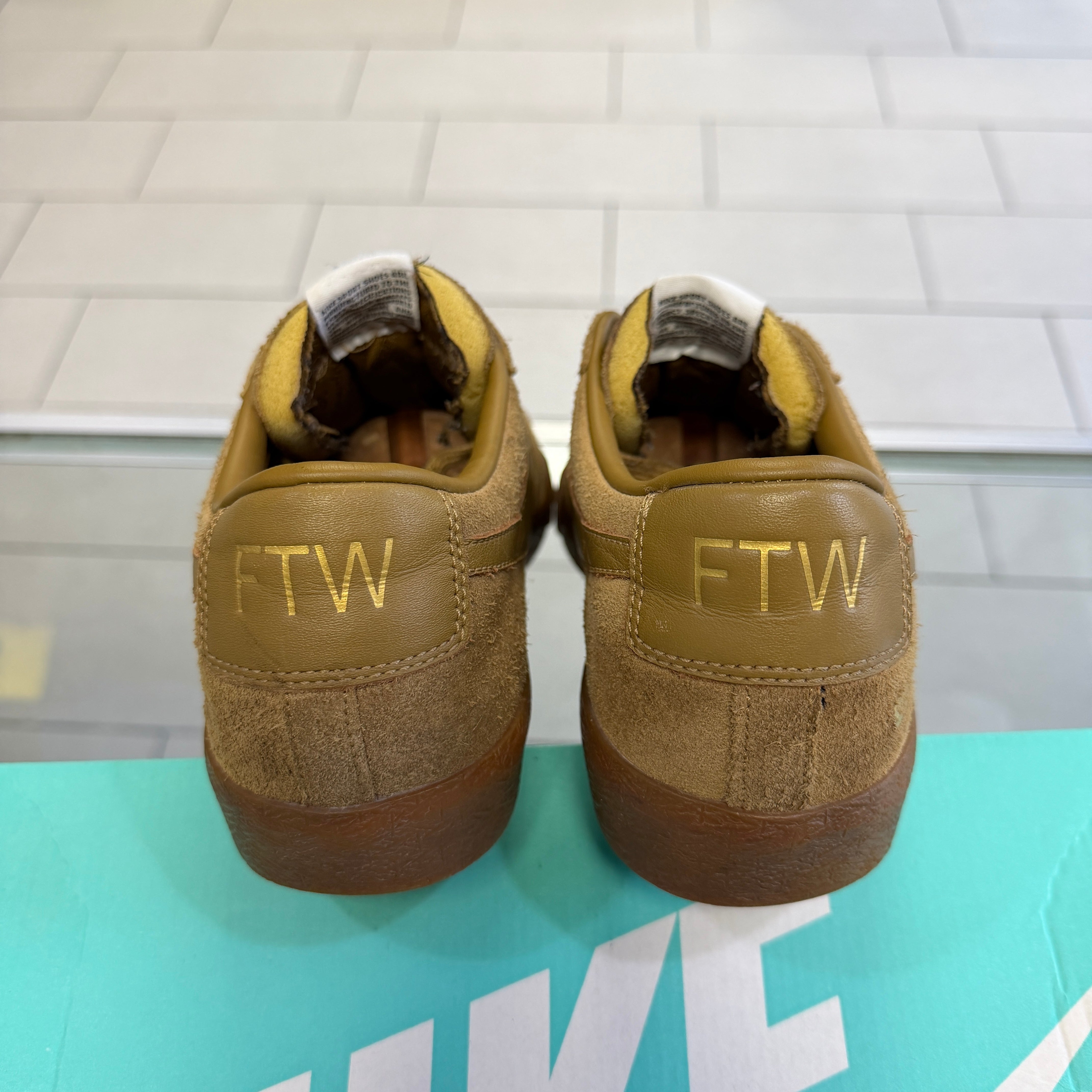 Nike X Supreme SB Blazer Low GT Golden Beige 2016